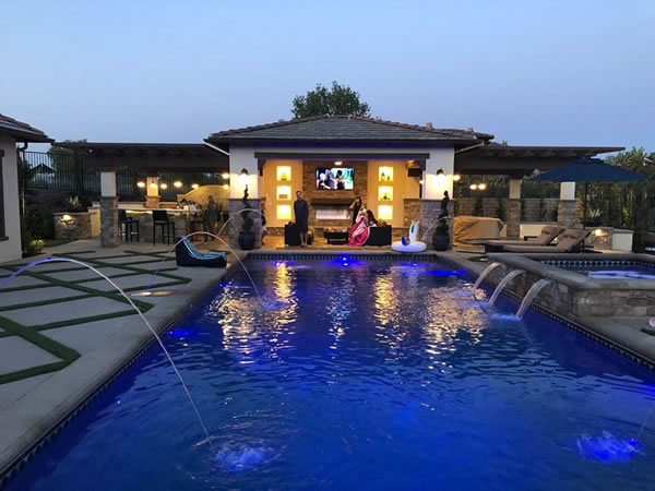 Carmel Mountain Pool Design, Construction & Pool Remodeling